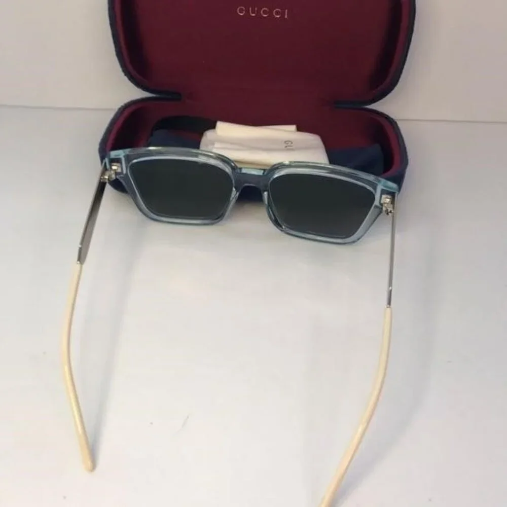 💯 - New - Authentic Gucci Light Blue/Metallic Gradient GG0975S Mirrored Squa…
